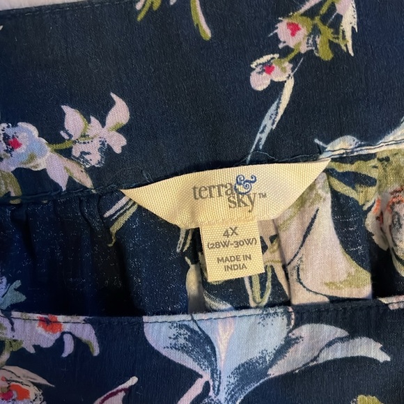 Terra & Sky Square Neck Peasant Style Floral Top 4X - Picture 3 of 3